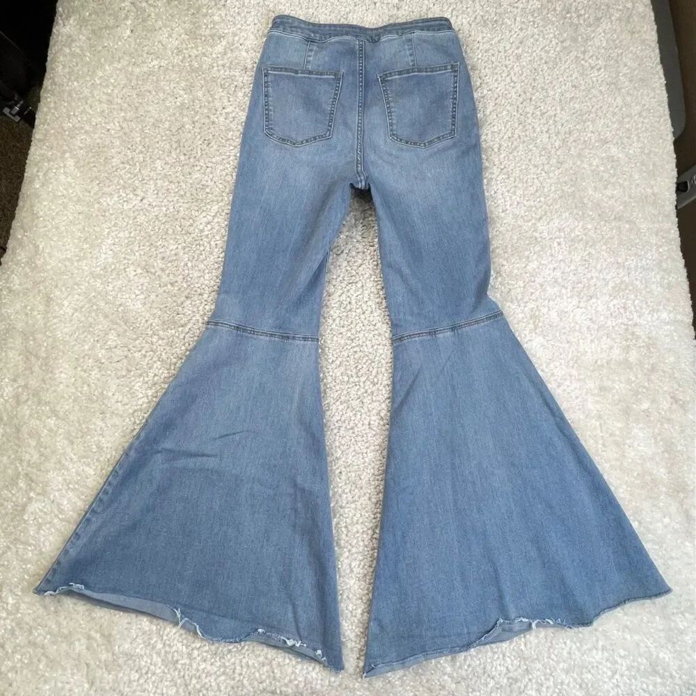 Free People Just Float On Flare Jeans Light Wash - Picture 3 of 10